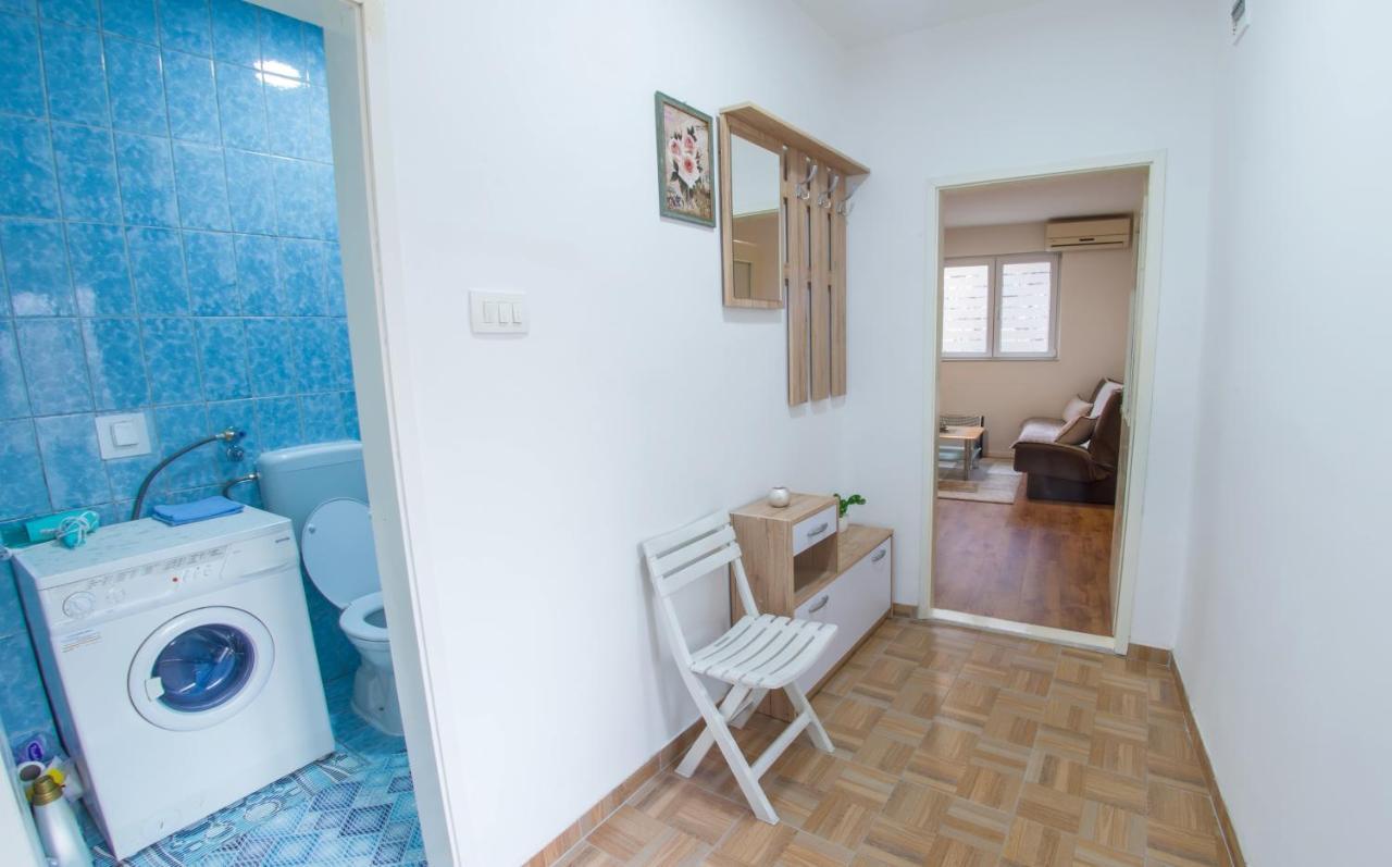Cozy Corner Near Old Town Apartment โมสตาร์ ภายนอก รูปภาพ