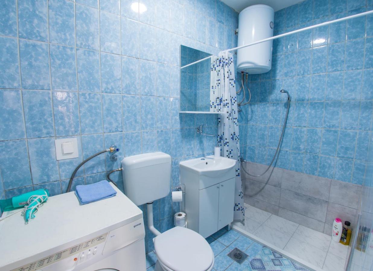 Cozy Corner Near Old Town Apartment โมสตาร์ ภายนอก รูปภาพ