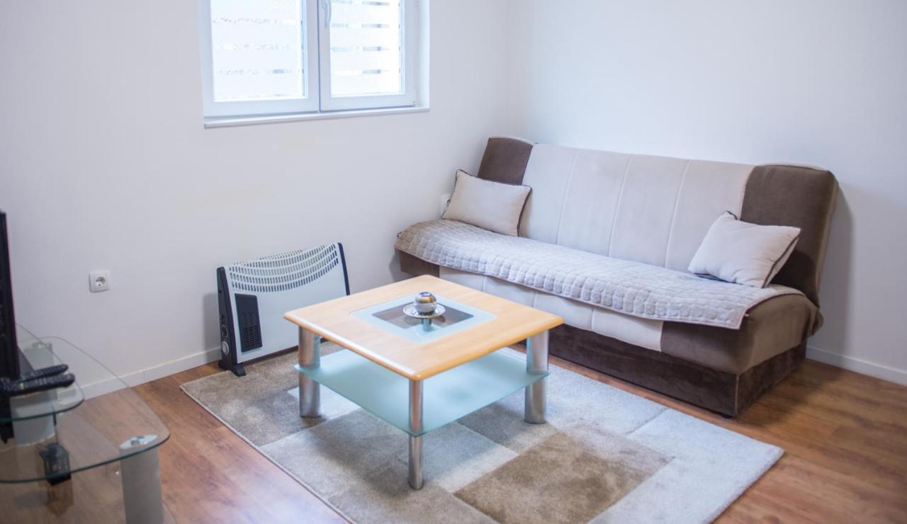 Cozy Corner Near Old Town Apartment โมสตาร์ ภายนอก รูปภาพ
